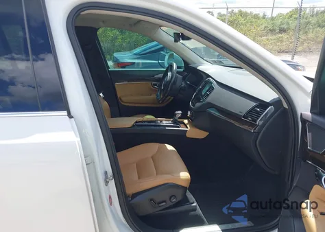 2016 Volvo Xc90 T6 Momentum z USA, uszkodzony, nr VIN YV4A22PKXG1042193